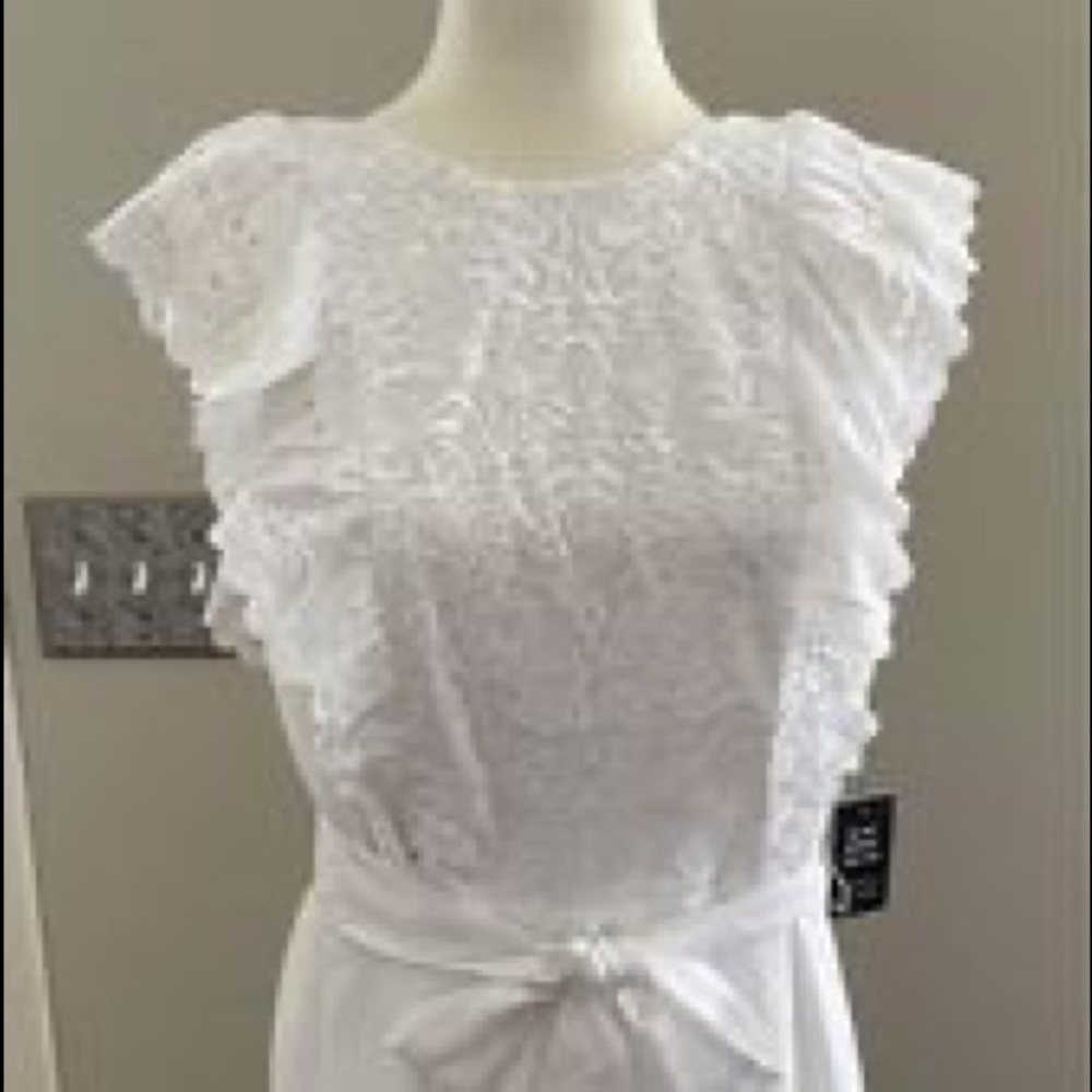 Eyelet romper